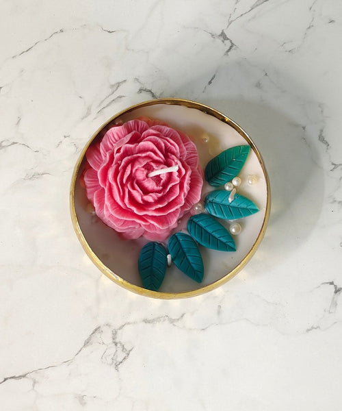 Sowpeace Large Soywax Candle in Metal Pot – Red Rose & Petal Design, Hand-Poured, Unscented