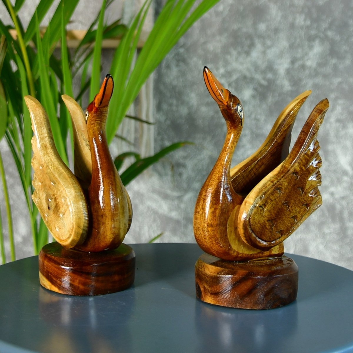 Sowpeace Pair of Wooden handcarved swan Artisan Home Decor