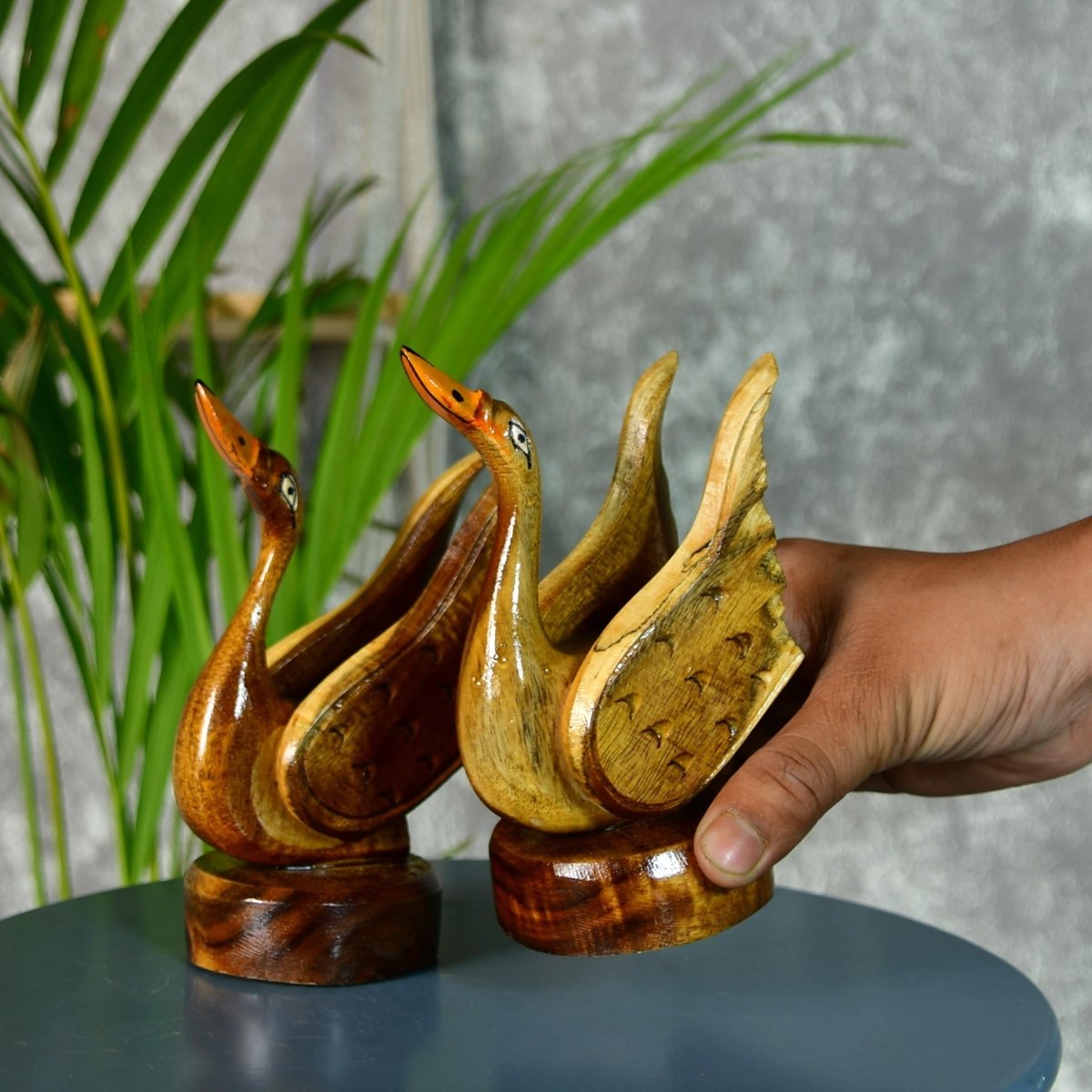 Sowpeace Pair of Wooden handcarved swan Artisan Home Decor