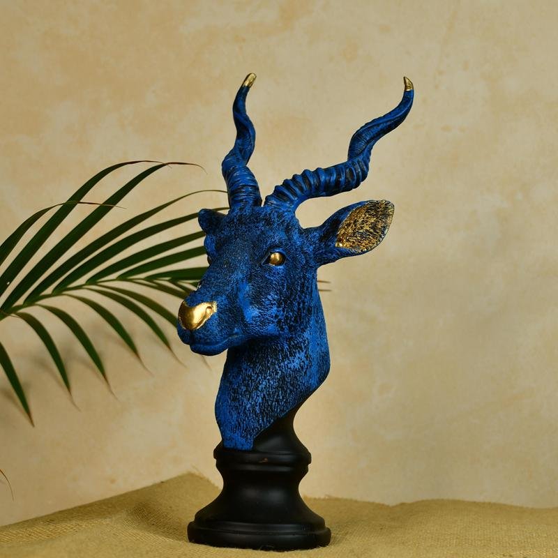 Sowpeace Resin Deer Bust – view 1