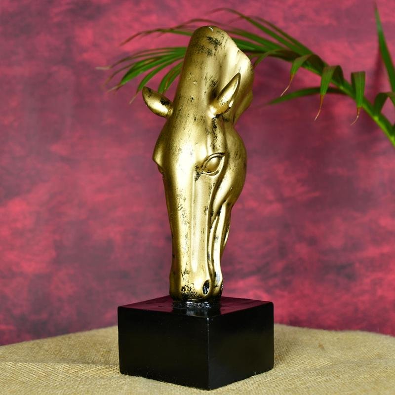 Sowpeace Resin Grazing Horse – view 2