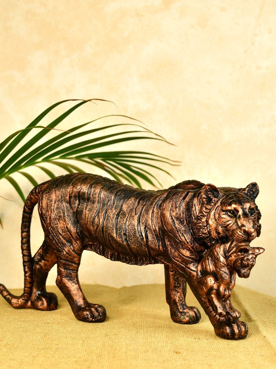 Sowpeace Resin Tiger Decor