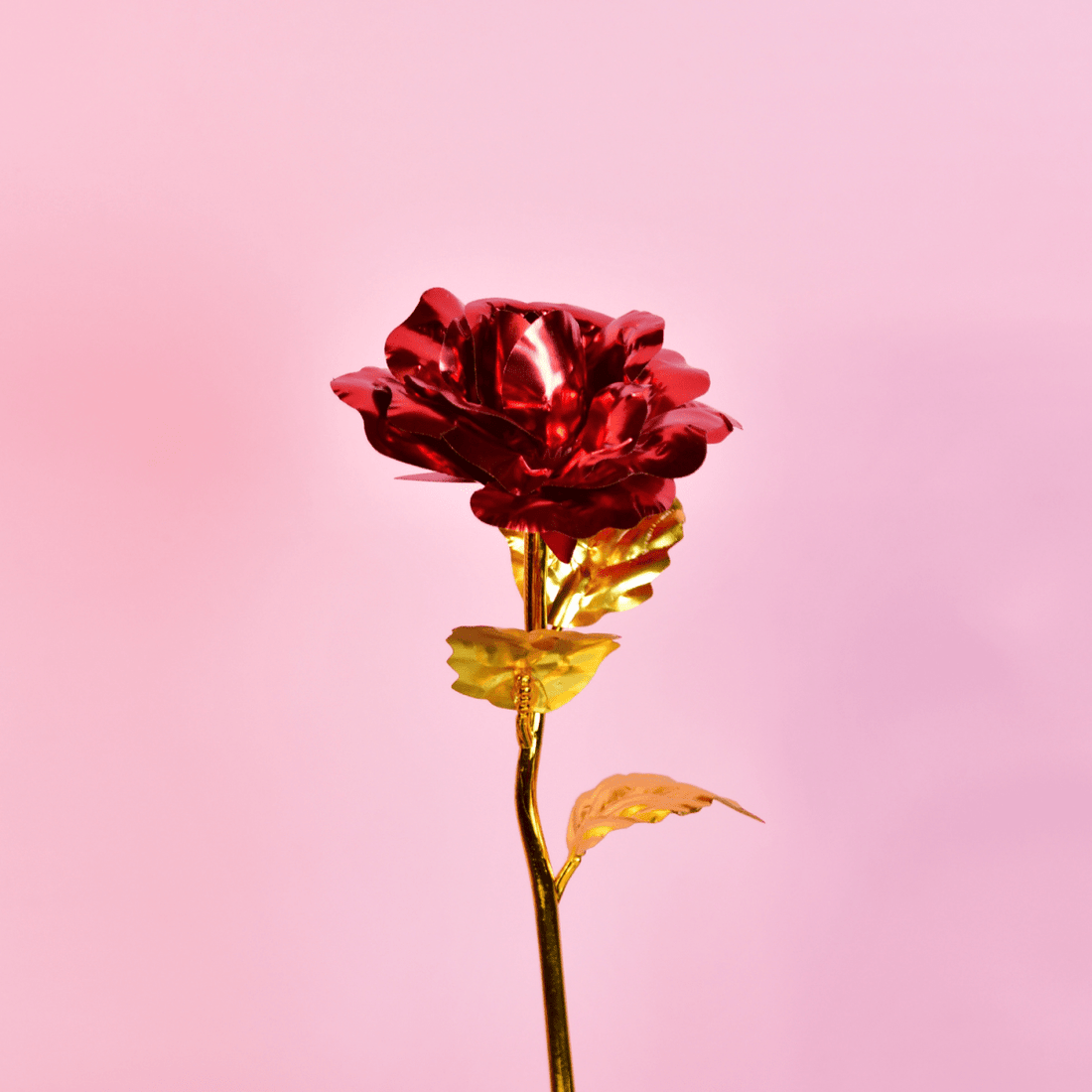 Sowpeace Scarlet Love Candle | Red Heart Soy Wax Candle for Romantic Décor & Gifting - Sowpeace - 