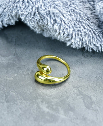 Sowpeace Silver Teardrop Ends Ring Stainless Steel | Stylish One‑Size Adjustable Minimalist Jewelry for Women & Men — alternate view