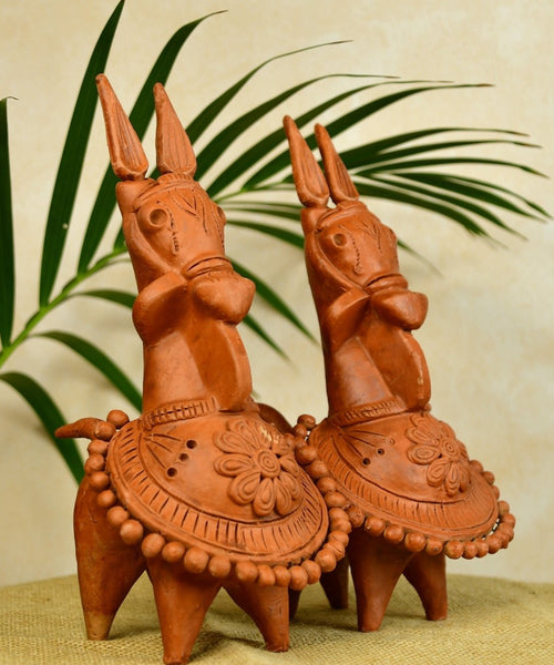 Sowpeace Terracotta Kathakali Horse: Artisan Tabletop Decor