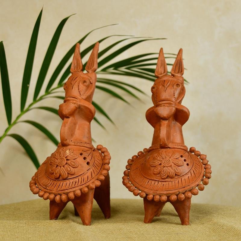 Sowpeace Terracotta Kathakali Horse: Artisan Tabletop Decor