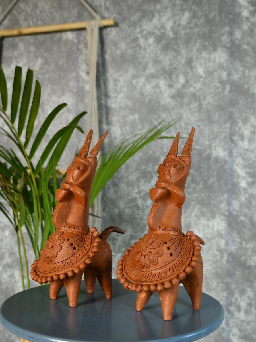 Sowpeace Terracotta Kathakali Horse: Artisan Tabletop Decor