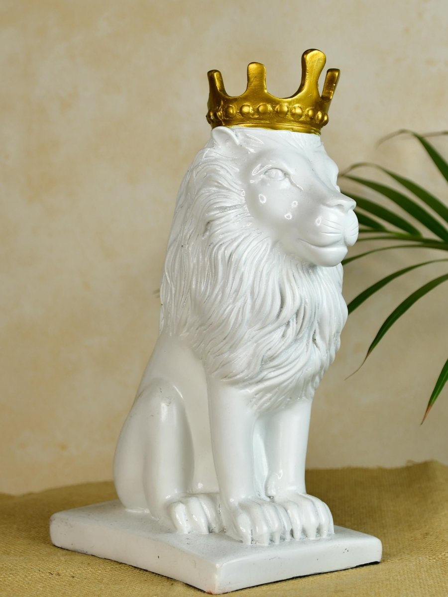 Sowpeace White Lion Showpiece