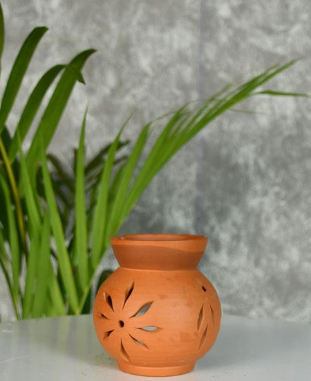 Terracotta Diffuser: Artisan-Made Round Bottom Tabletop Home Decor Accent