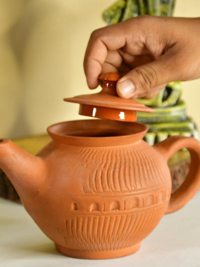 Terracotta Kettle: Artisan Charm for Home and Kitchen