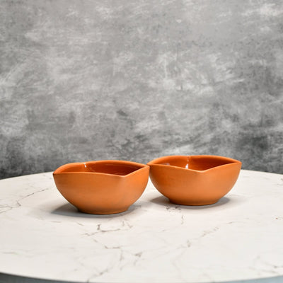 Terracotta Square Serving Bowl: Artistic Kitchen Elegance