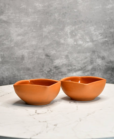 Terracotta Square Serving Bowl: Artistic Kitchen Elegance