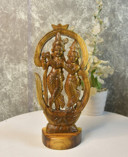 Wooden Radhe Krishna: Artisan Tabletop Decor